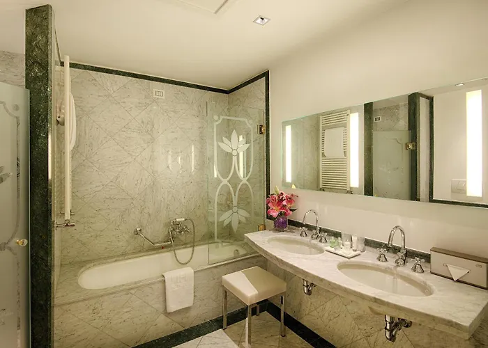 Hotel NH Firenze
